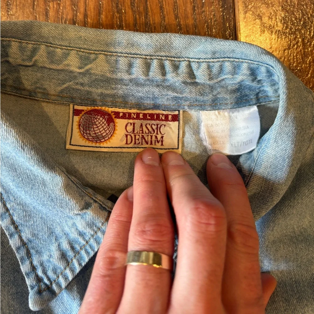 Vintage 90s Fine Line Classic Denim Button-Up - Picture 4 of 8